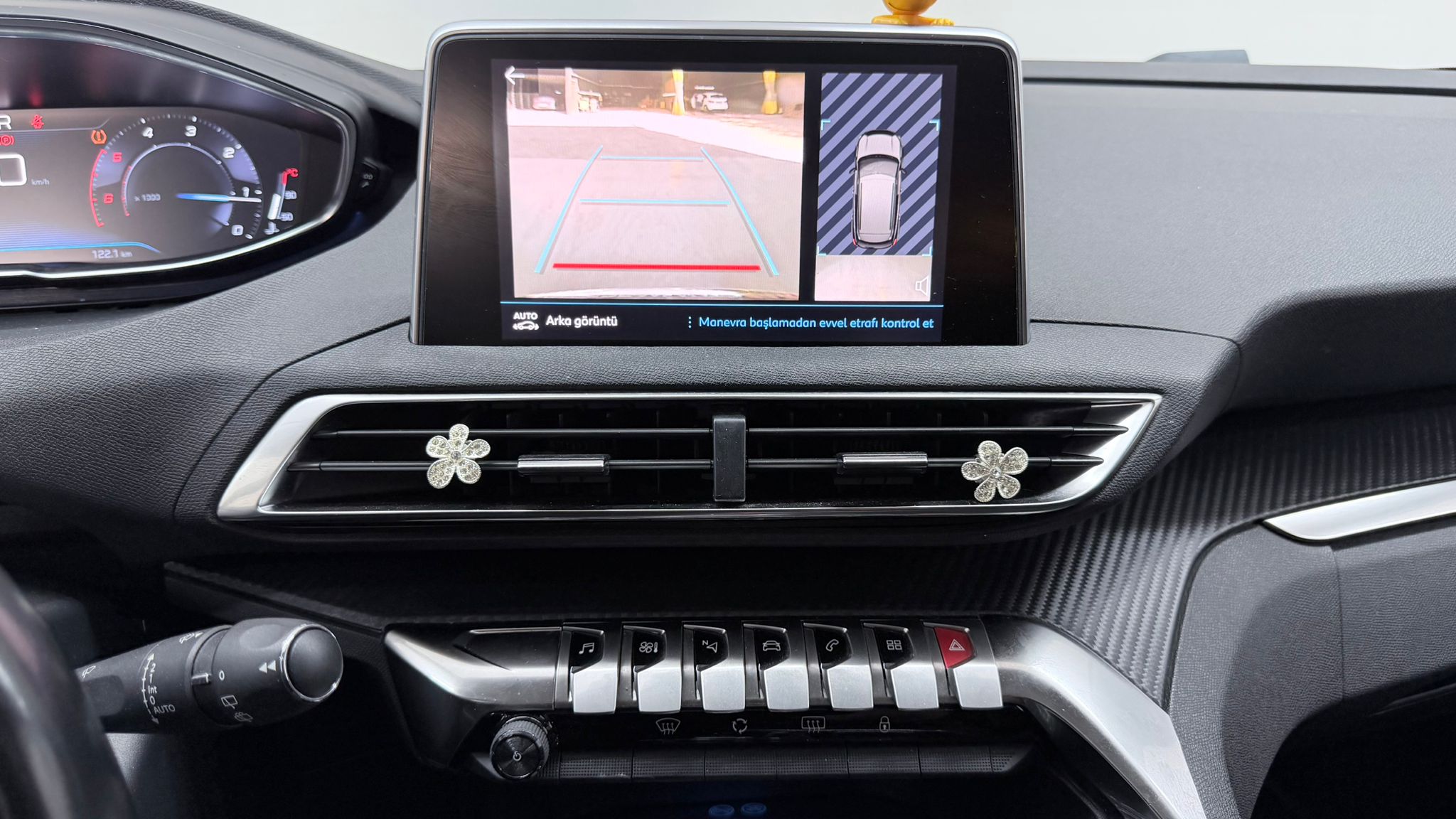 PEUGEOT 3008 17